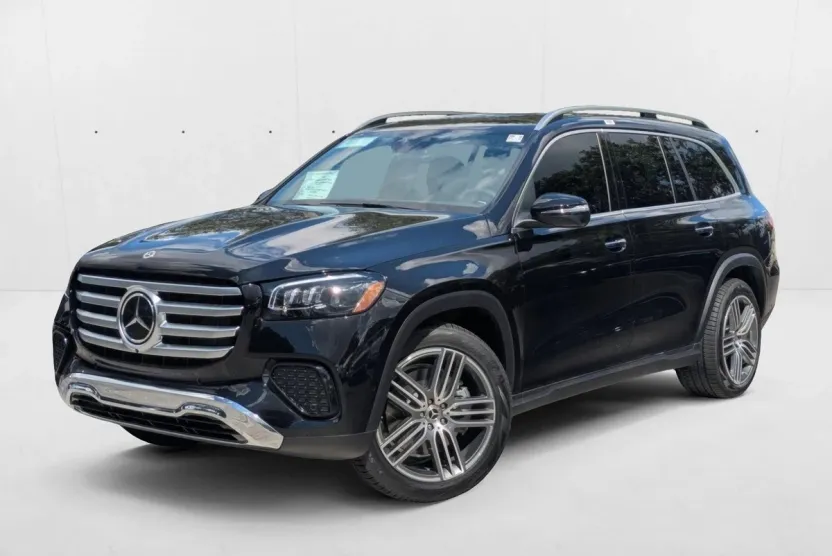 2026 Mercedes Benz GLS 450 4MATIC photo 1