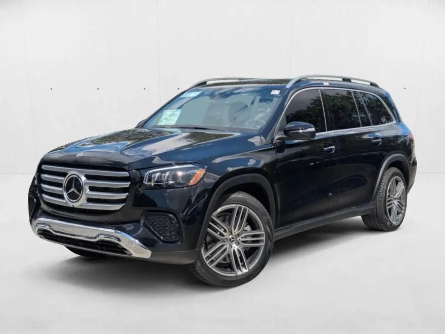 2026 Mercedes Benz GLS 450 4MATIC photo 1