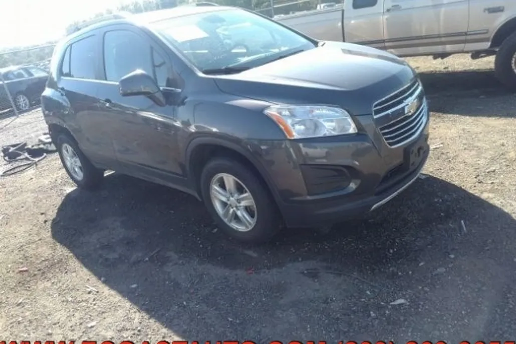 2016 Chevrolet Trax LT photo 1