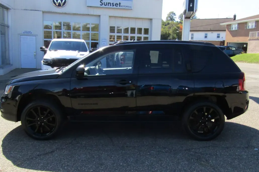 2015 Jeep Compass Sport photo 1