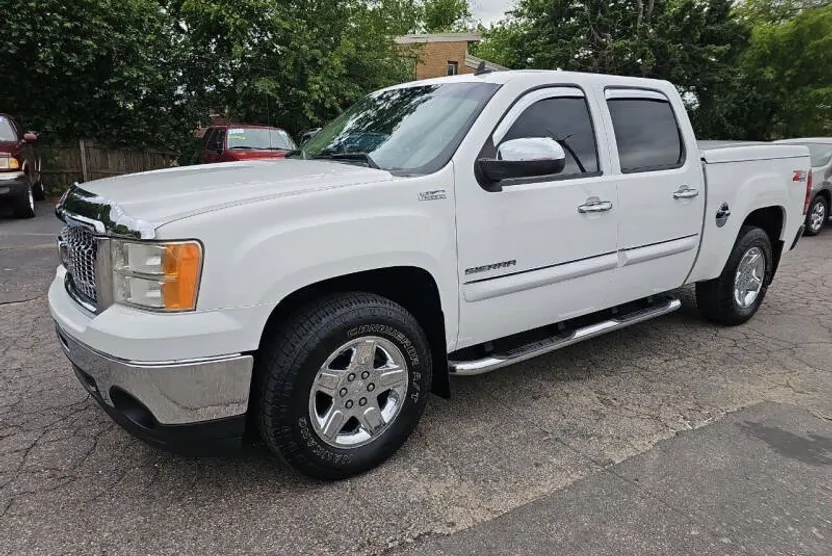 2010 Gmc Sierra 1500 SLT photo 1