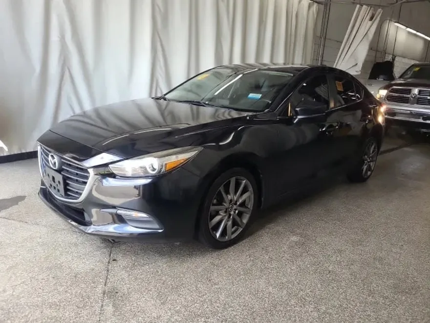 2018 Mazda Mazda3 Touring photo 1
