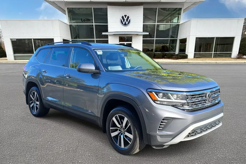 2022 Volkswagen Atlas SE photo 1