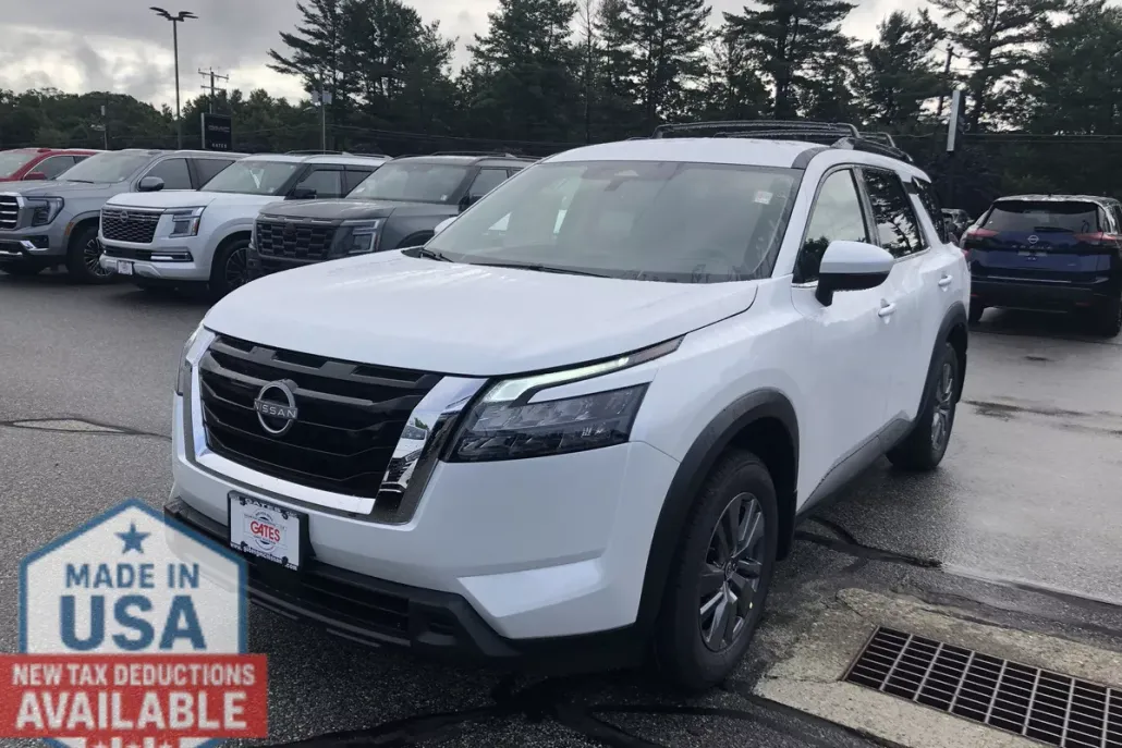 2025 Nissan Pathfinder SV photo 1