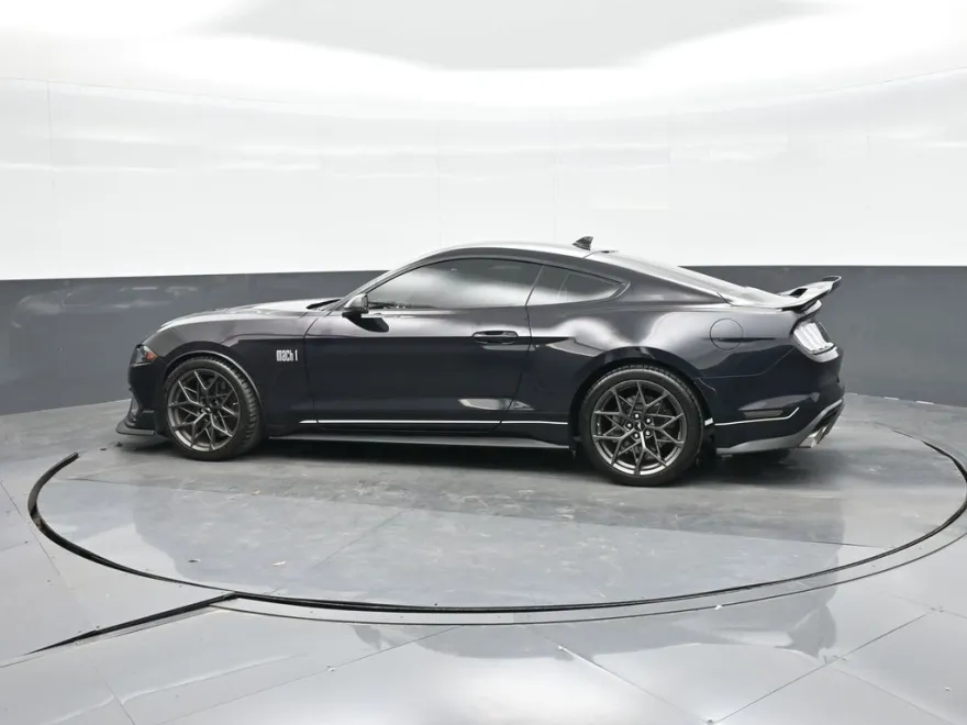 2022 Ford Mustang Mach 1 photo 1