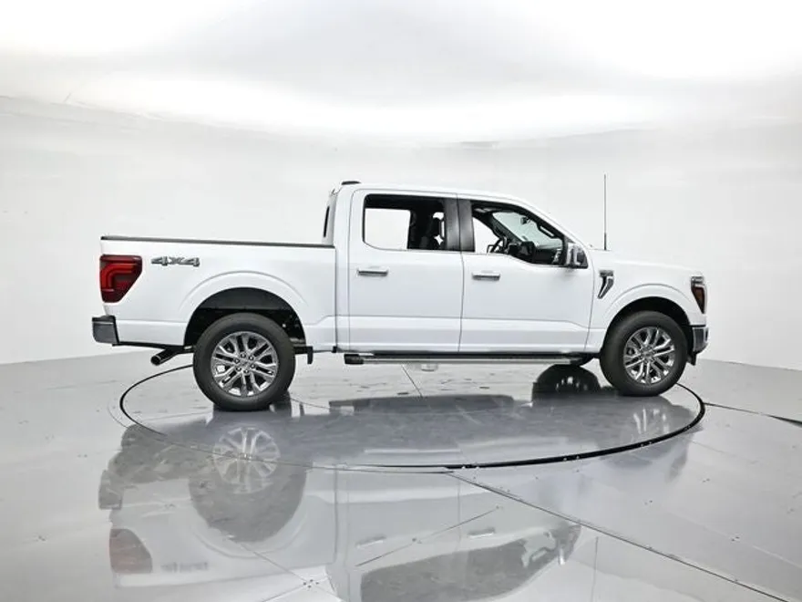 2025 Ford F-150 Lariat photo 1