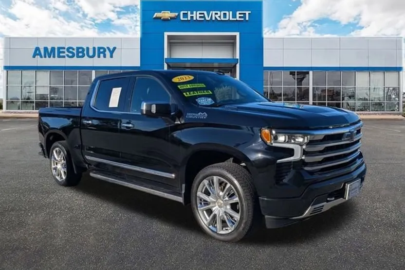 2023 Chevrolet Silverado 1500 High Country photo 1