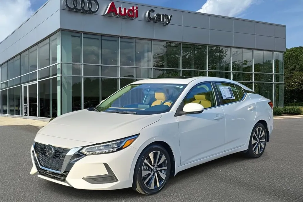 2020 Nissan Sentra SV photo 1