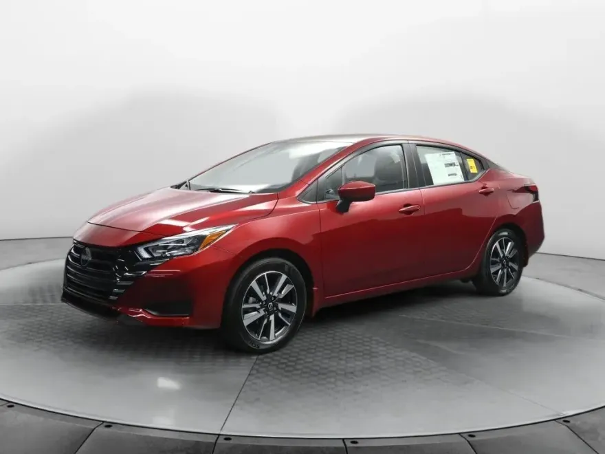 2025 Nissan Versa SV photo 1