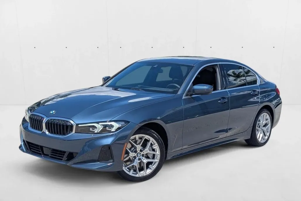 2025 Bmw 330i photo 1