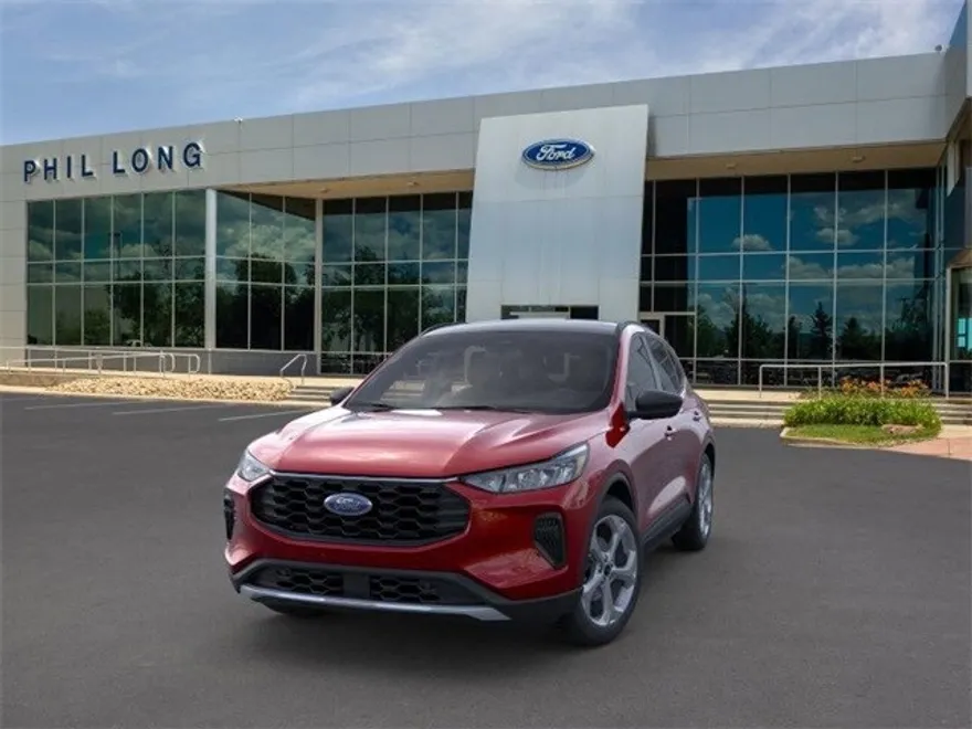 2025 Ford Escape ST-Line photo 2