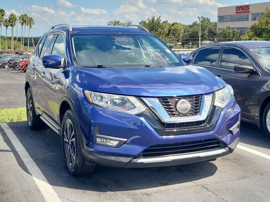 2018 Nissan Rogue SL photo 1