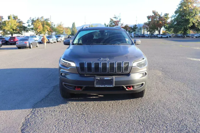 2020 Jeep Cherokee Trailhawk photo 1