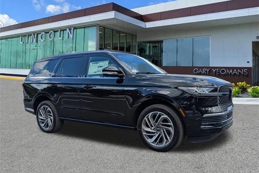 2025 Lincoln Navigator Reserve photo 1