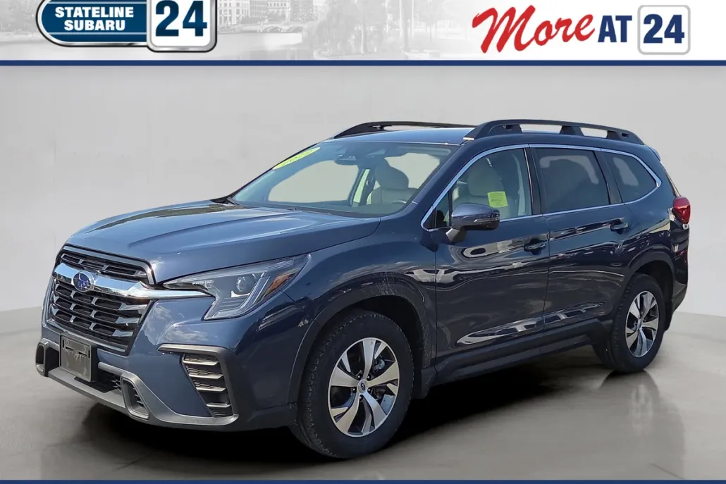 2023 Subaru Ascent Premium photo 1