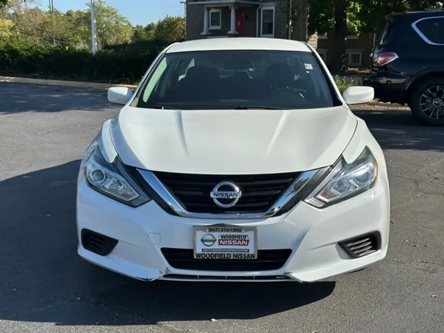 2017 Nissan Altima 2.5 S photo 1