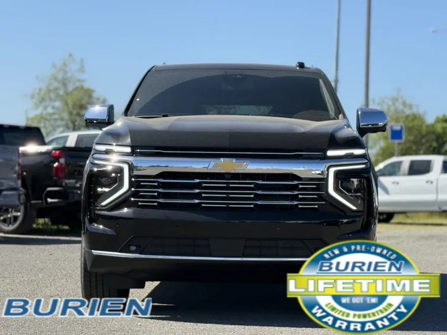 2025 Chevrolet Suburban Premier photo 1