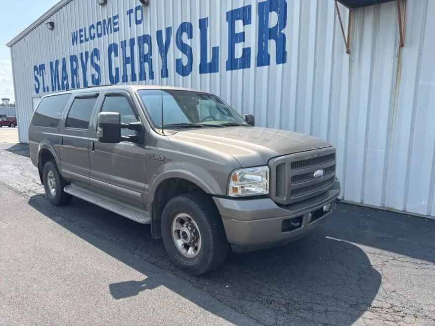 2005 Ford Excursion Limited photo 1