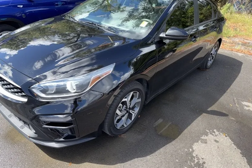 2021 Kia Forte FE LXS photo 1