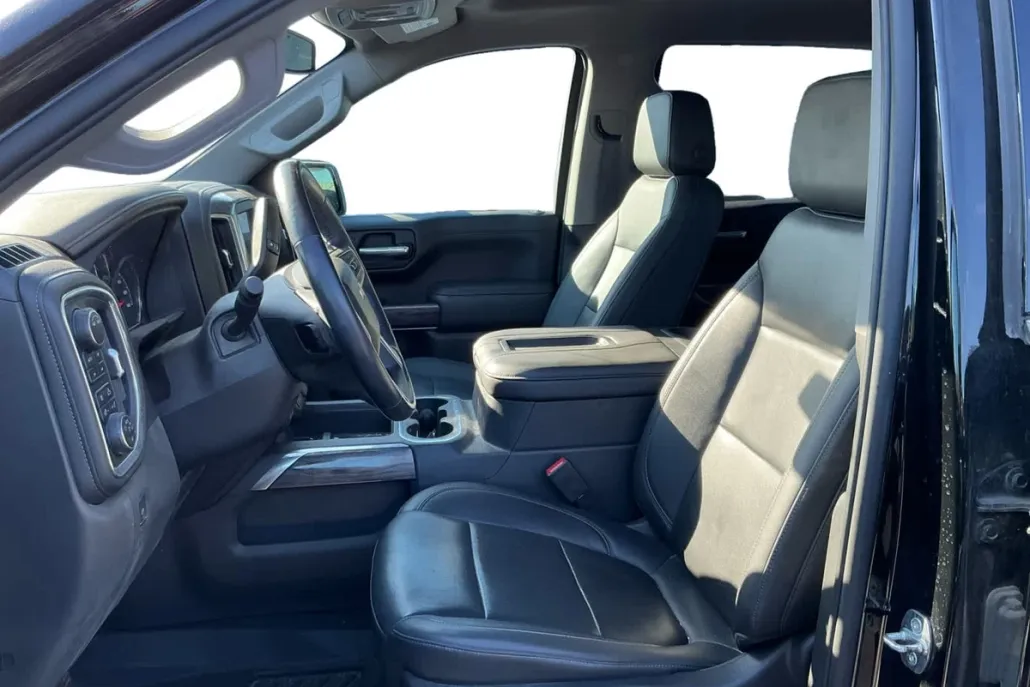 2022 Chevrolet Silverado 1500 LTZ photo 1