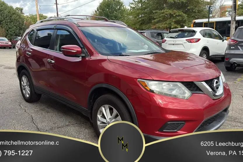 2014 Nissan Rogue SV photo 1