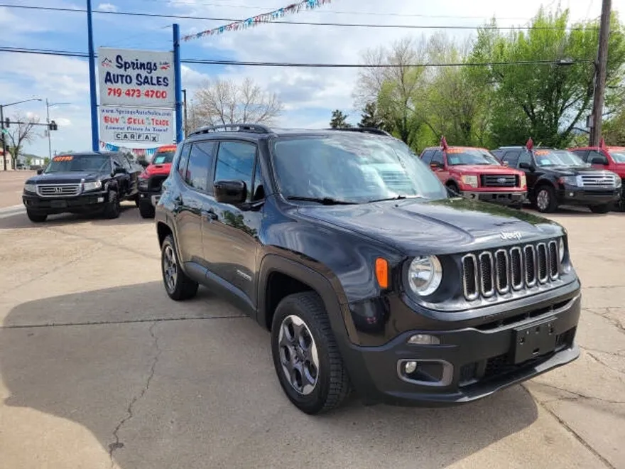 2016 Jeep Renegade Latitude photo 1