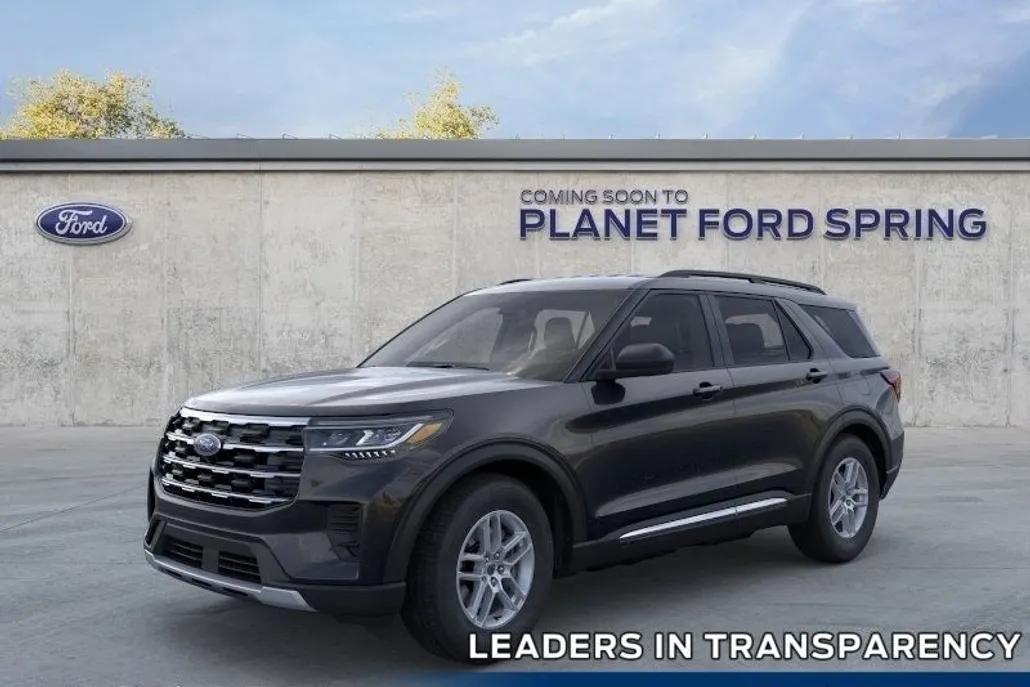 2025 Ford Explorer photo 1