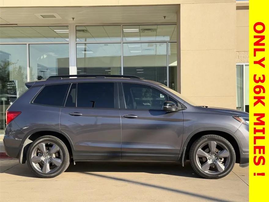 2021 Honda Passport Touring photo 1