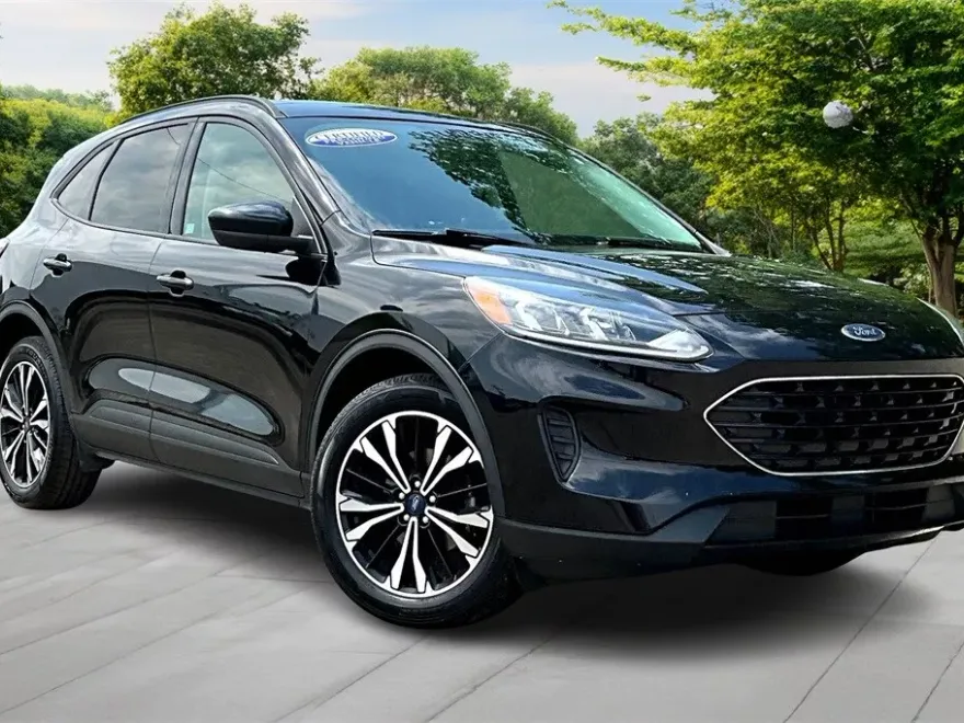 2022 Ford Escape SE photo 1