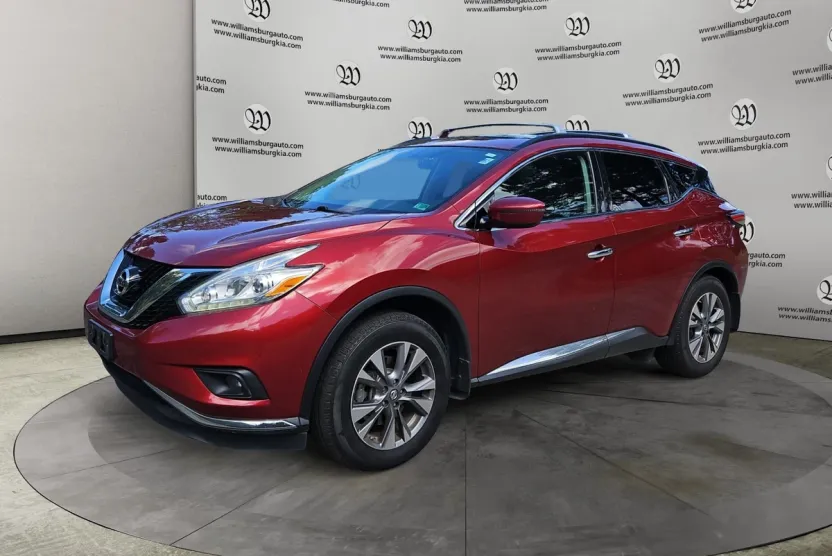 2016 Nissan Murano SV photo 1