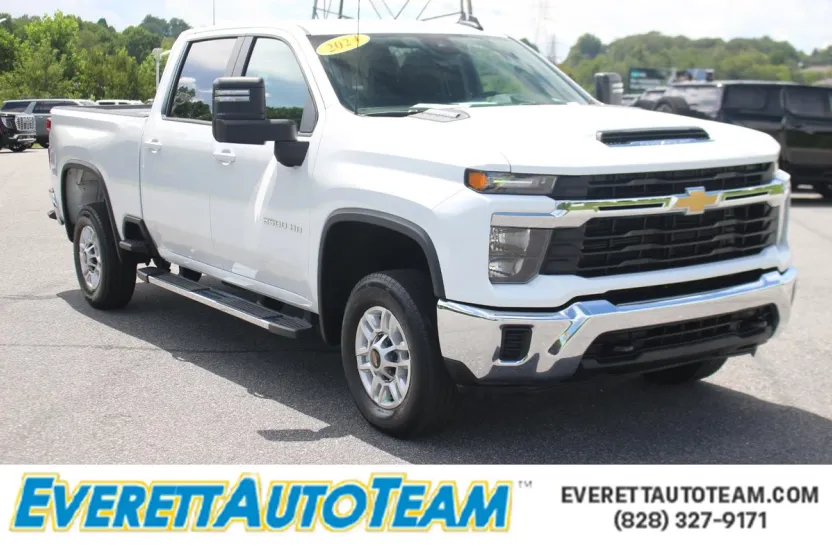 2024 Chevrolet Silverado 2500HD LT photo 1