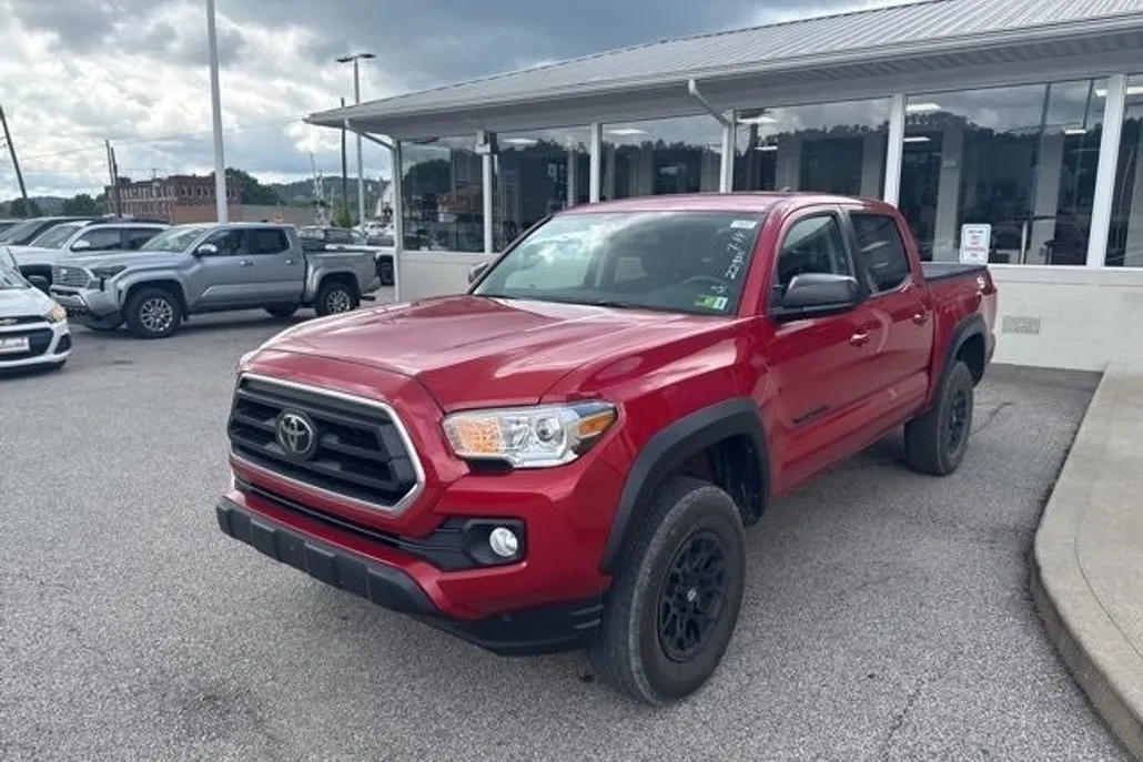 2023 Toyota Tacoma SR5 V6 photo 1