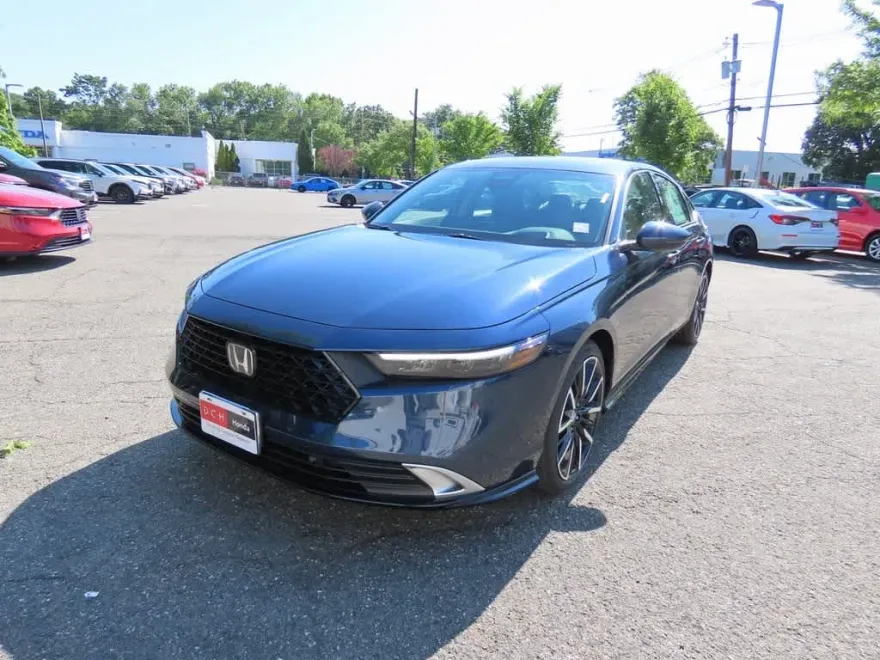 2025 Honda Accord Hybrid Touring photo 1