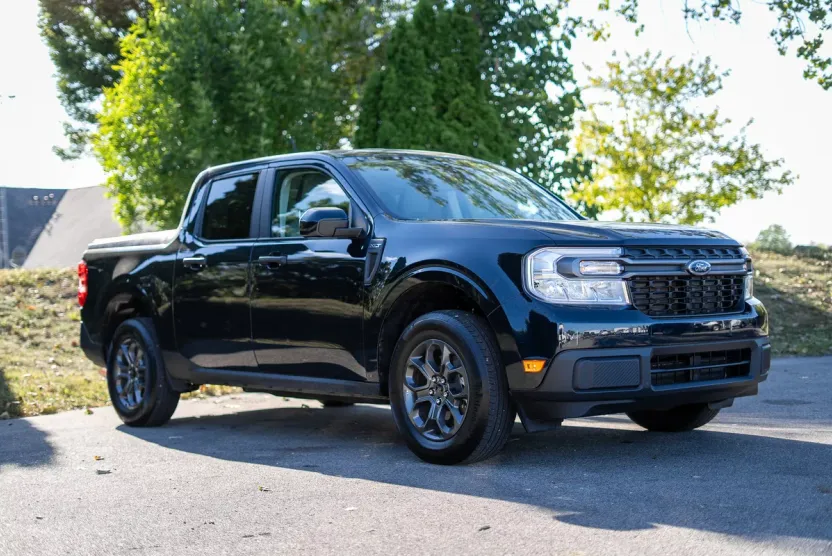2022 Ford Maverick XLT photo 1