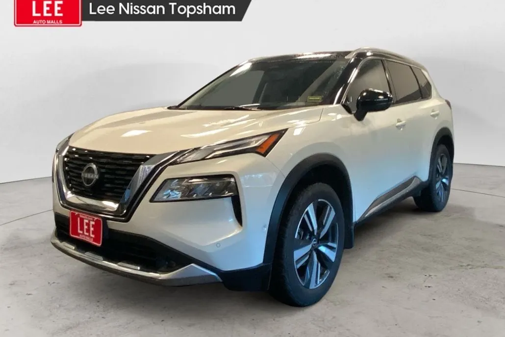 2022 Nissan Rogue Platinum photo 1