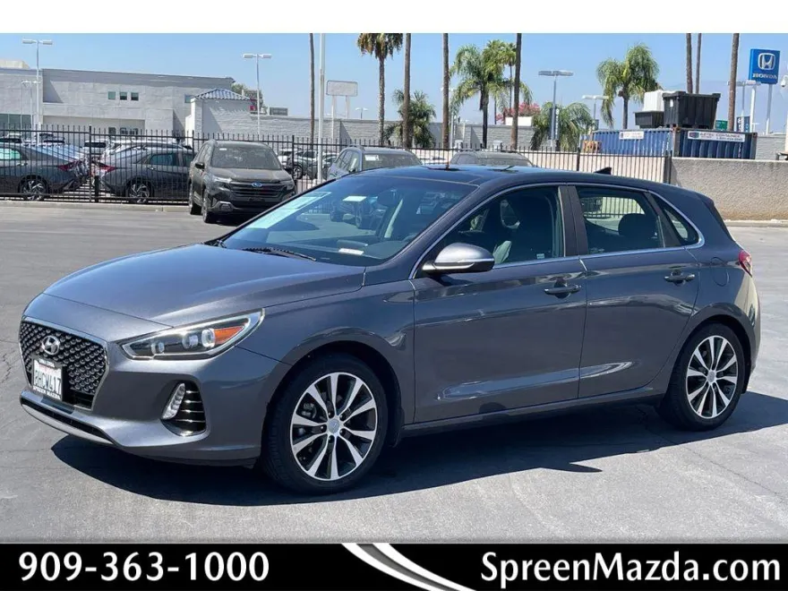 2018 Hyundai Elantra GT Base photo 1