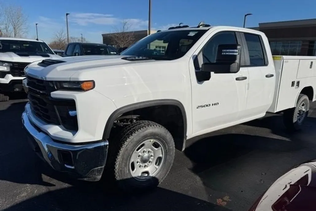 2025 Chevrolet Silverado 2500HD photo 1