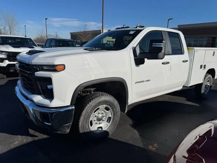 2025 Chevrolet Silverado 2500HD photo 1
