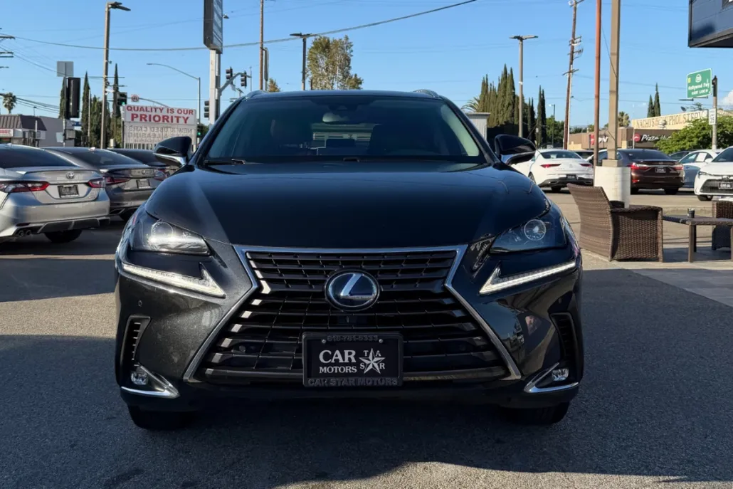 2021 Lexus NX 300h Premium photo 1
