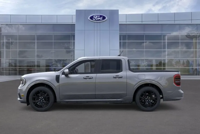 2025 Ford Maverick photo 1