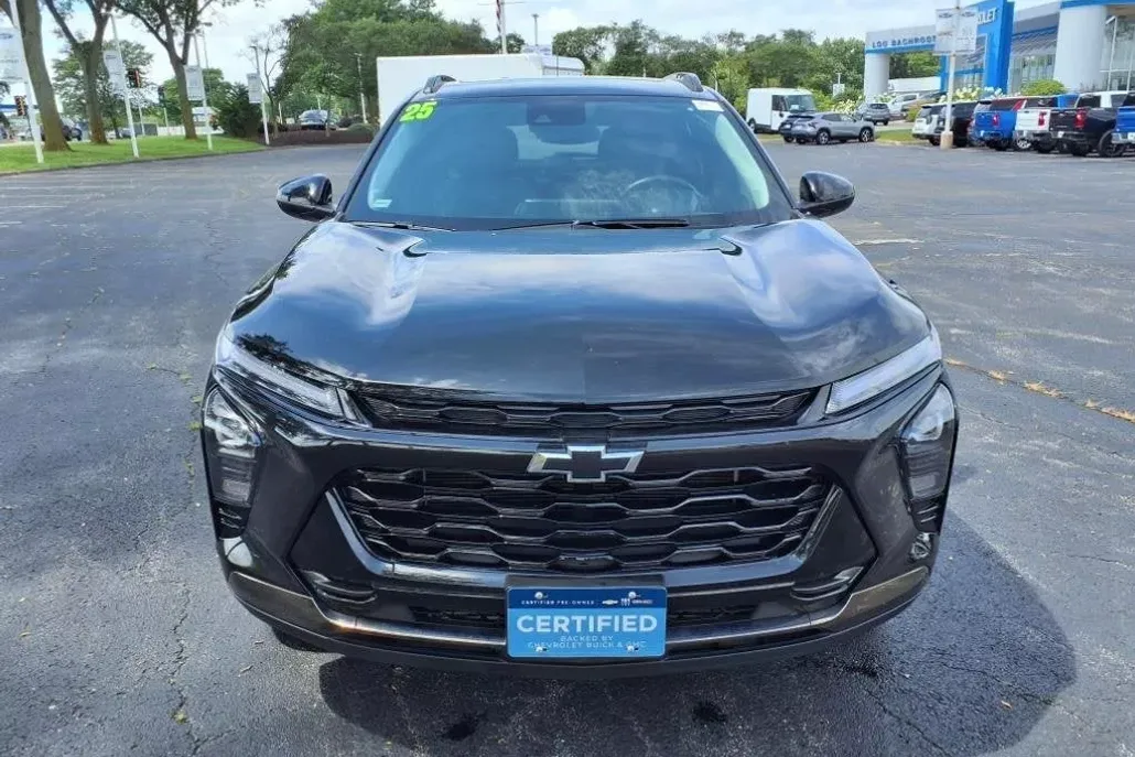 2025 Chevrolet Trax ACTIV photo 1
