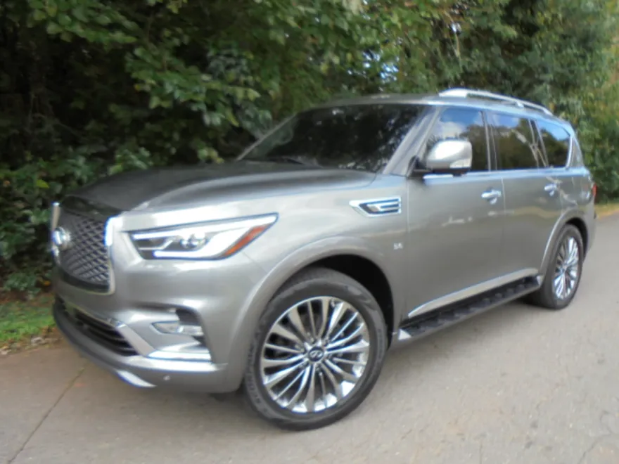 2018 Infiniti QX80 photo 1