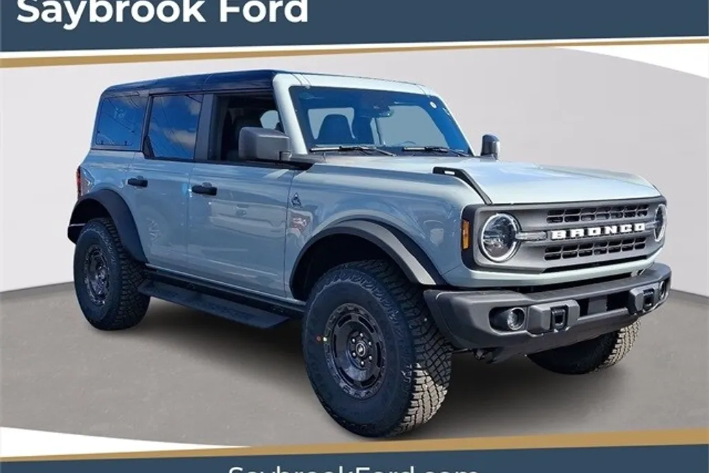 2024 Ford Bronco Black Diamond photo 1