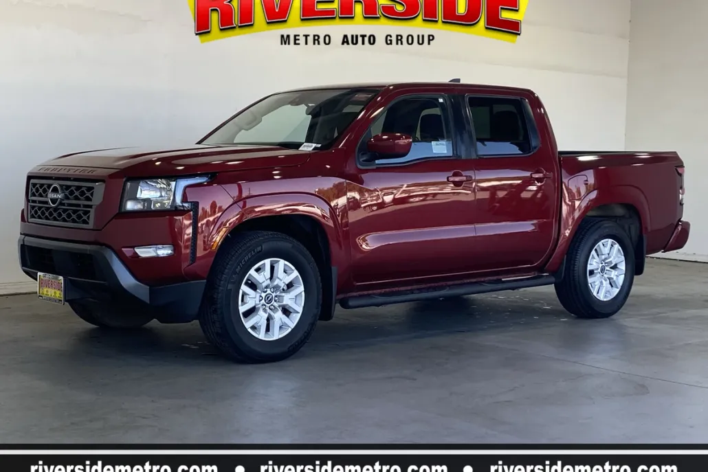 2023 Nissan Frontier SV Crew Cab photo 1