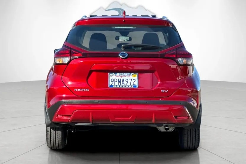 2021 Nissan Kicks SV photo 1