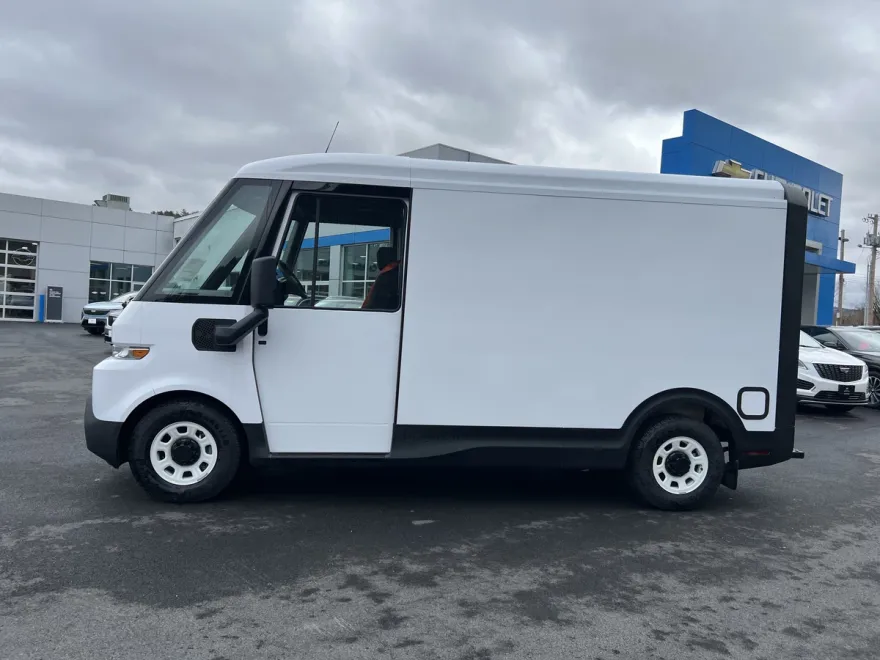 2025 Chevrolet BrightDrop 400 photo 1