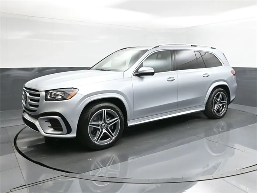 2025 Mercedes Benz GLS 450 4MATIC photo 1
