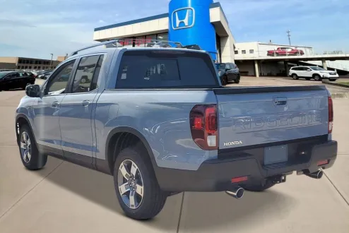 2025 Honda Ridgeline RTL photo 3