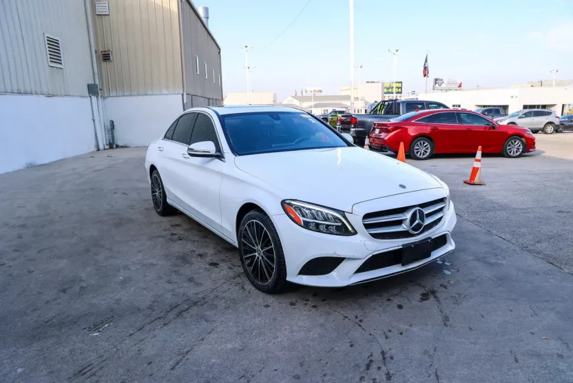 2019 Mercedes Benz C 300 photo 1