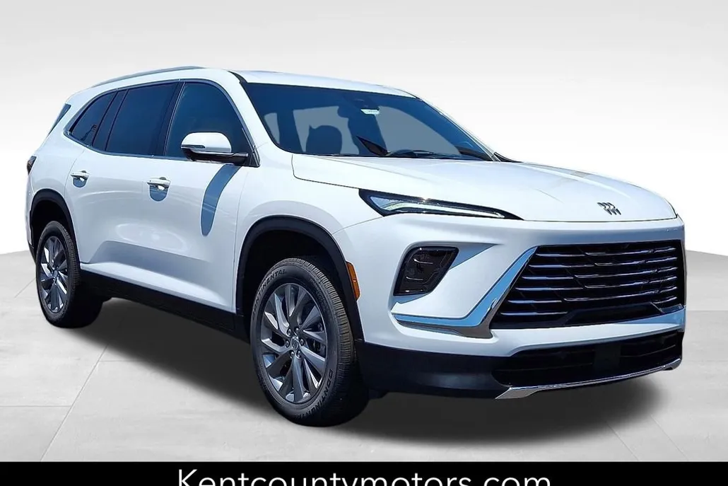 2025 Buick Enclave Preferred photo 1